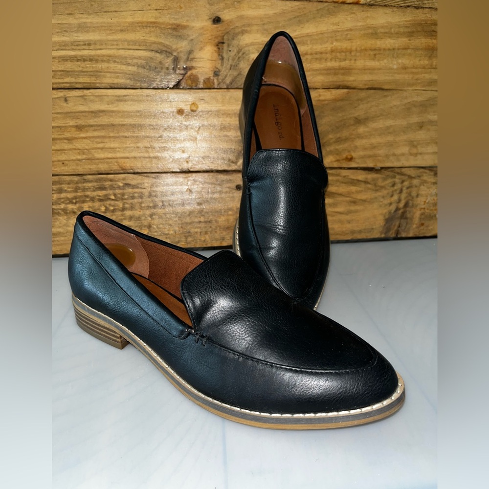 Indigo road Black women’s Loafers. Size 8